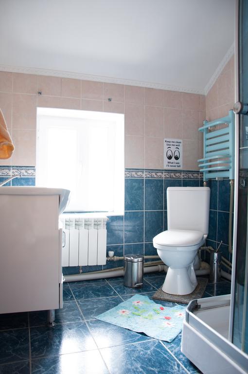 Almaty Backpackers Hostel Bagian luar foto