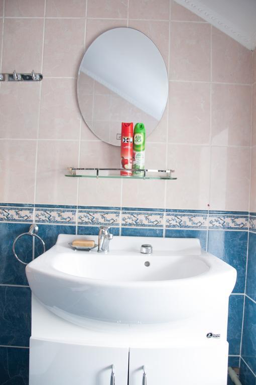 Almaty Backpackers Hostel Bagian luar foto
